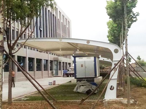 膜結(jié)構(gòu)停車棚